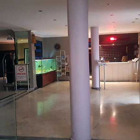 Ata Hotel 4*